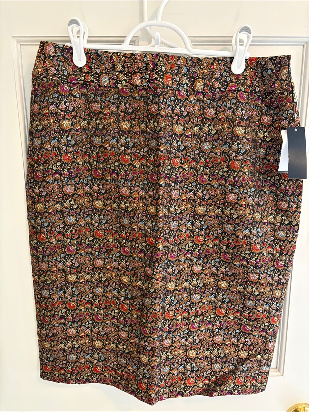 Wdny brand new size 12 Floral Jacquard Pencil Skirt - Black Multicolor